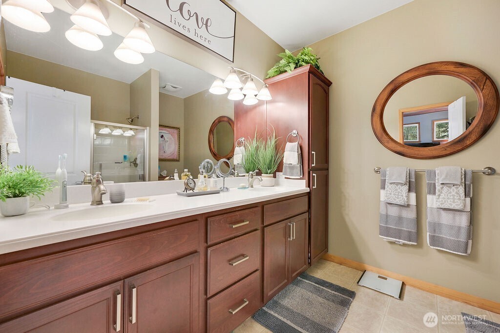 50 Rainier Lane , Port Ludlow, WA 98365