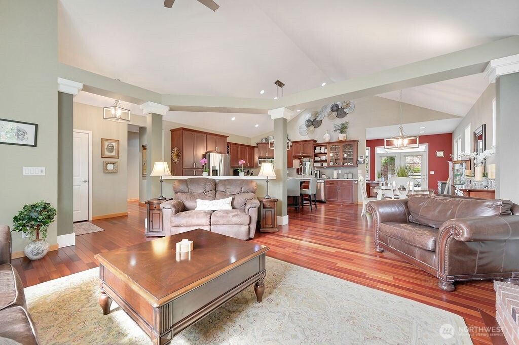 50 Rainier Lane , Port Ludlow, WA 98365