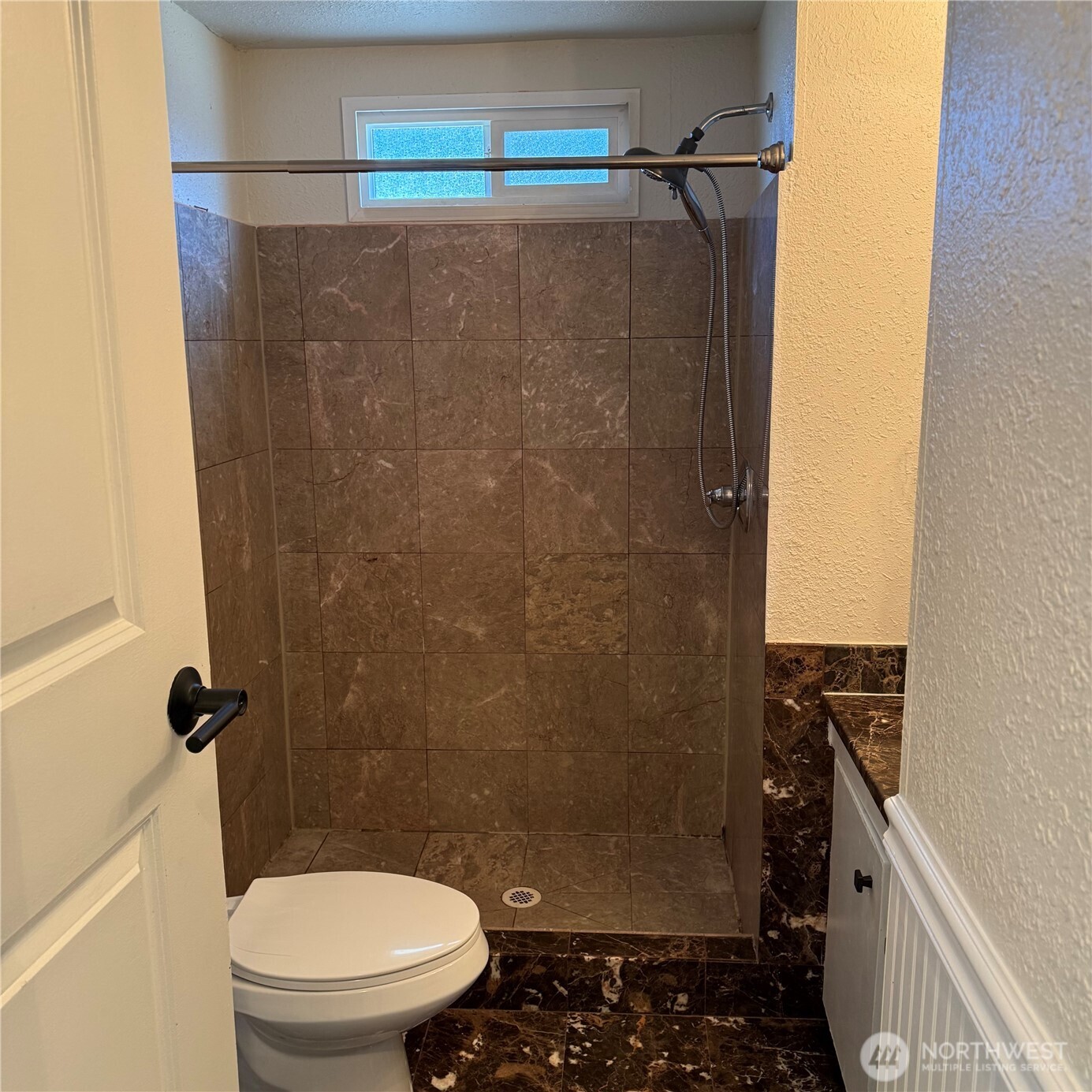 4040 Auburn way S #16, Auburn, WA 98092