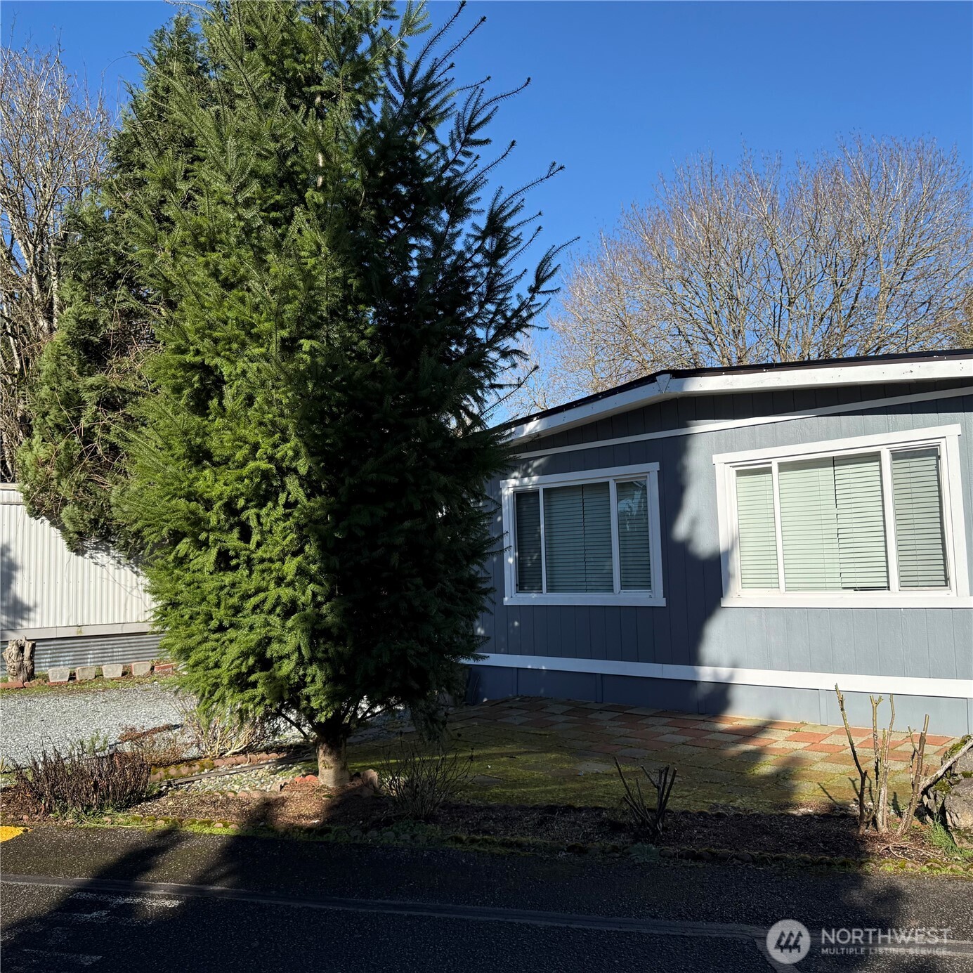 4040 Auburn way S #16, Auburn, WA 98092