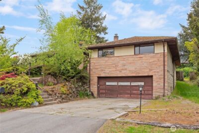 3720 80th Avenue SE, Mercer Island, WA 98040 - Photo 2