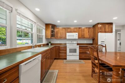 30022 6th Avenue SW, Federal Way, WA 98023 - Photo 13