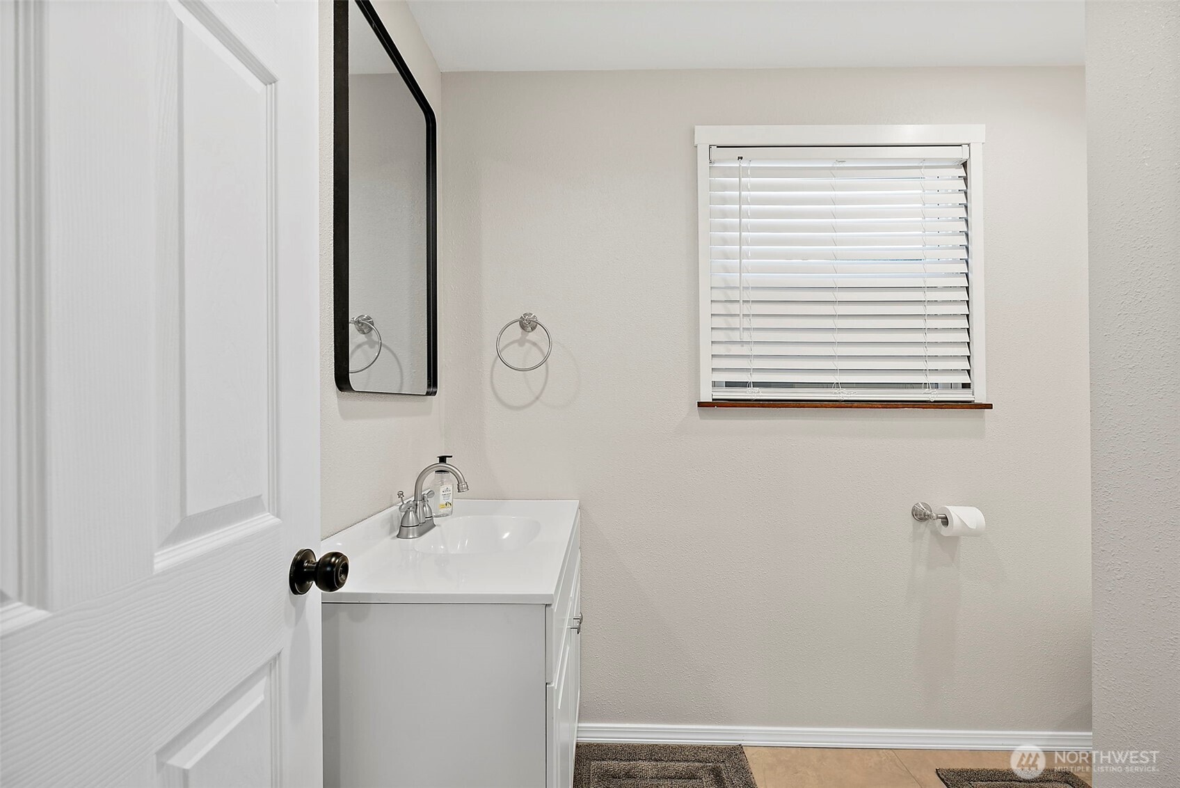 30022 6th Avenue SW, Federal Way, WA 98023