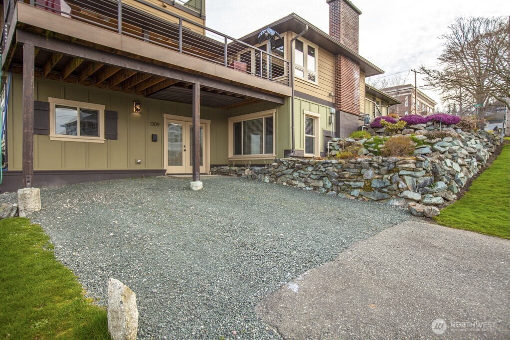 934 14th Street , Bellingham, WA 98225