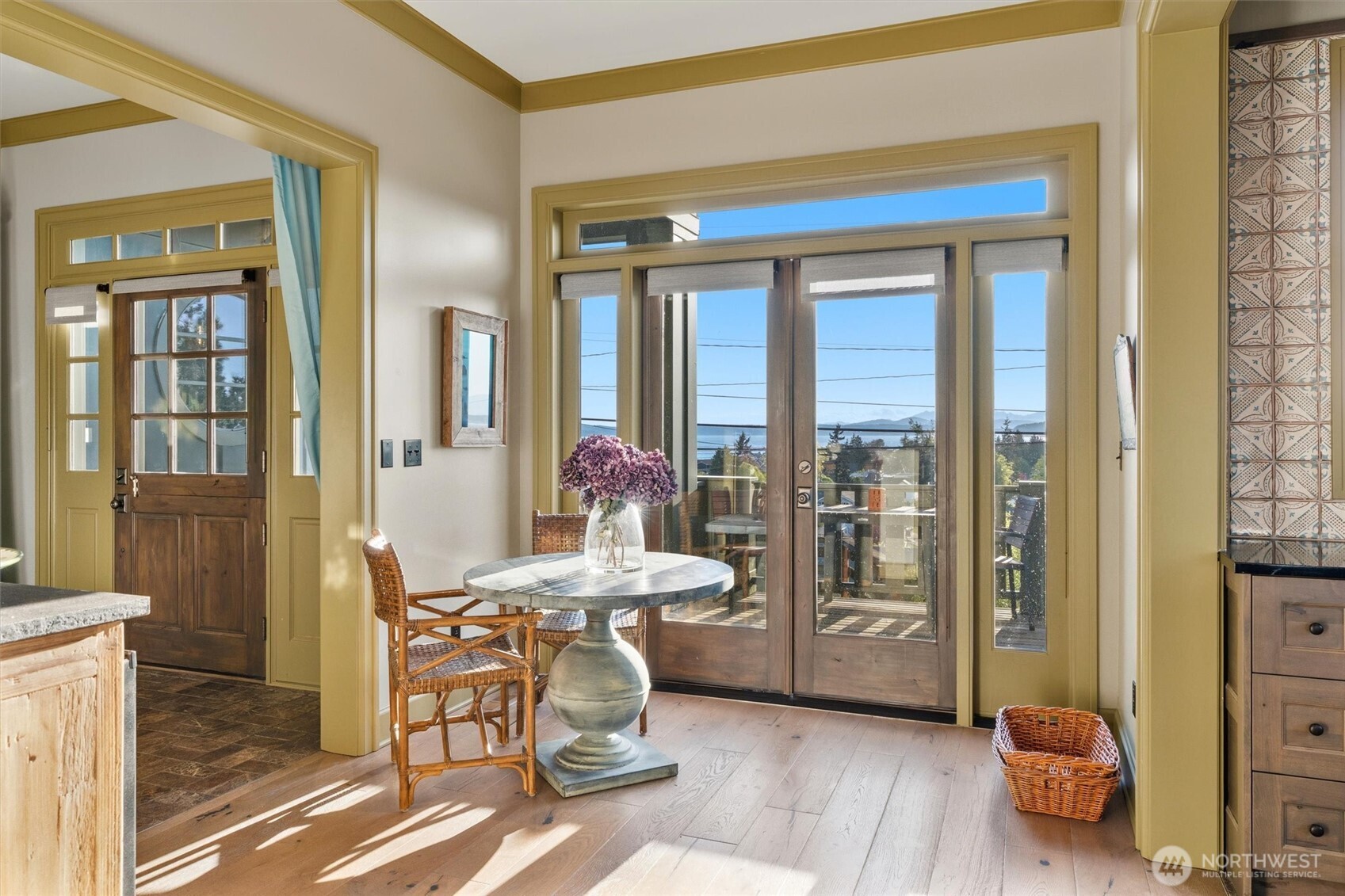 3310 59th Avenue SW #A, Seattle, WA 98116-3005