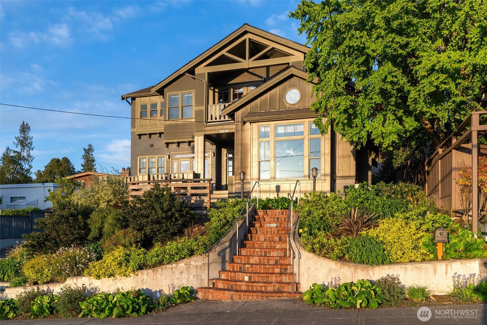 3310 59th Avenue SW #A, Seattle, WA 98116-3005