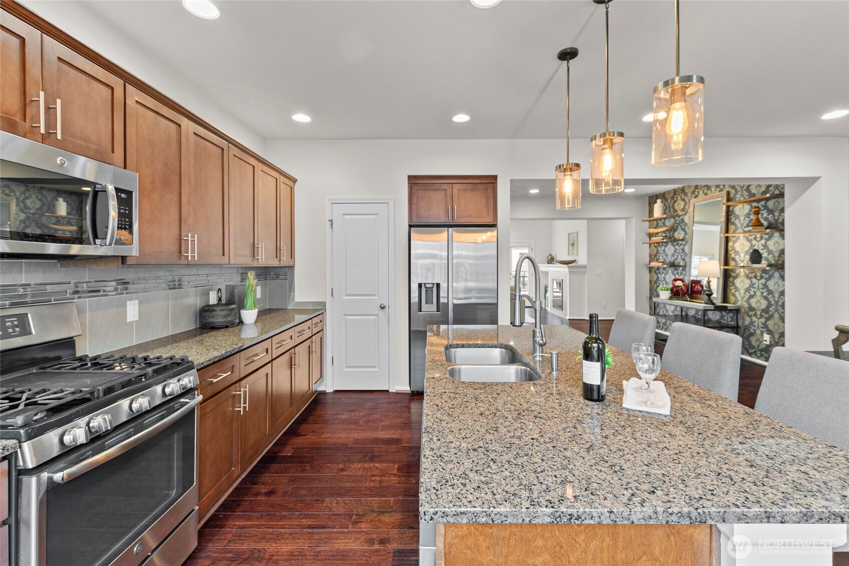 3401 31st Drive , Everett, WA 98201