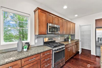 3401 31st Drive , Everett, WA 98201 - Photo 5