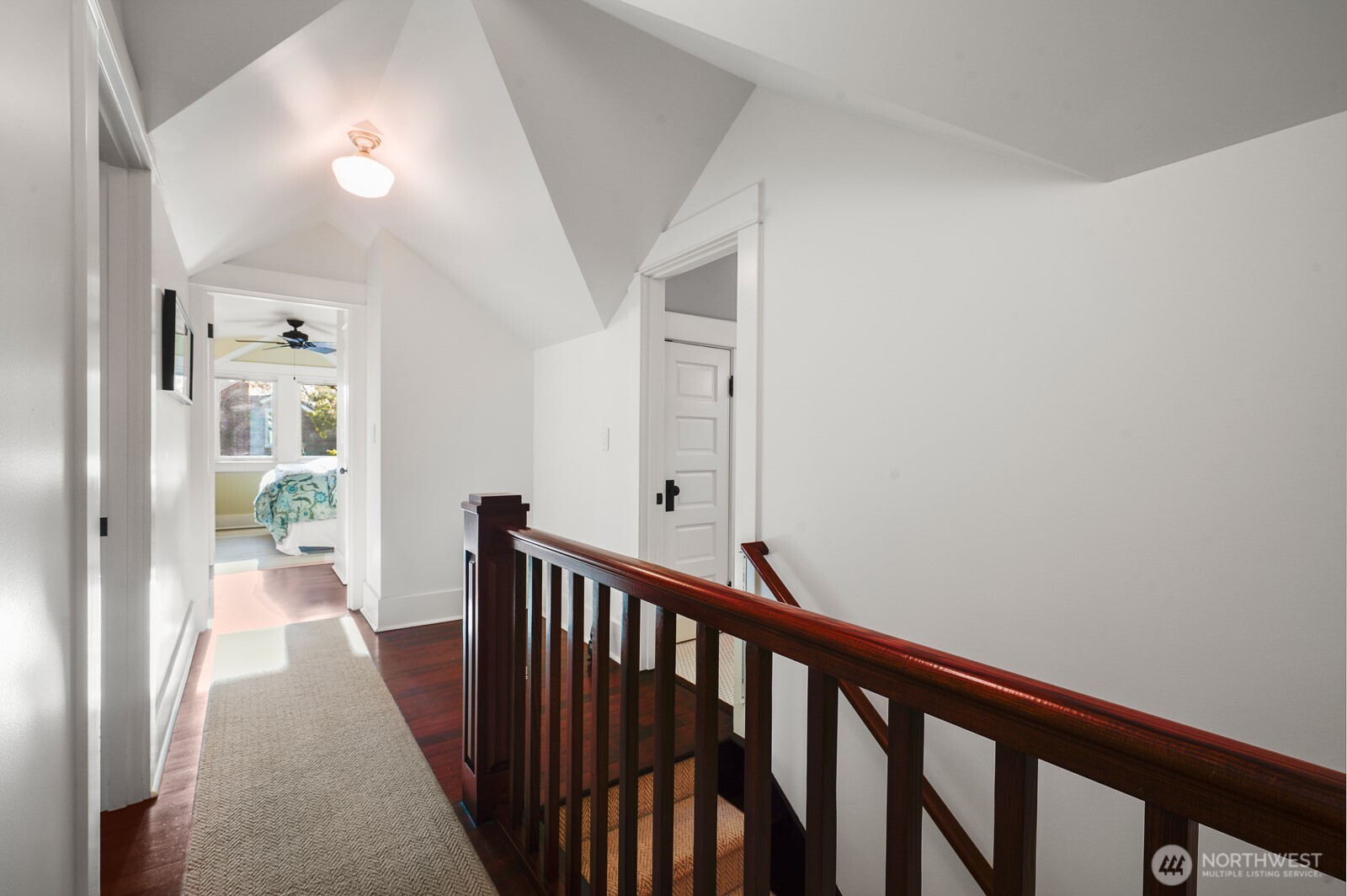 6703 17th Avenue NW, Seattle, WA 98117-5519