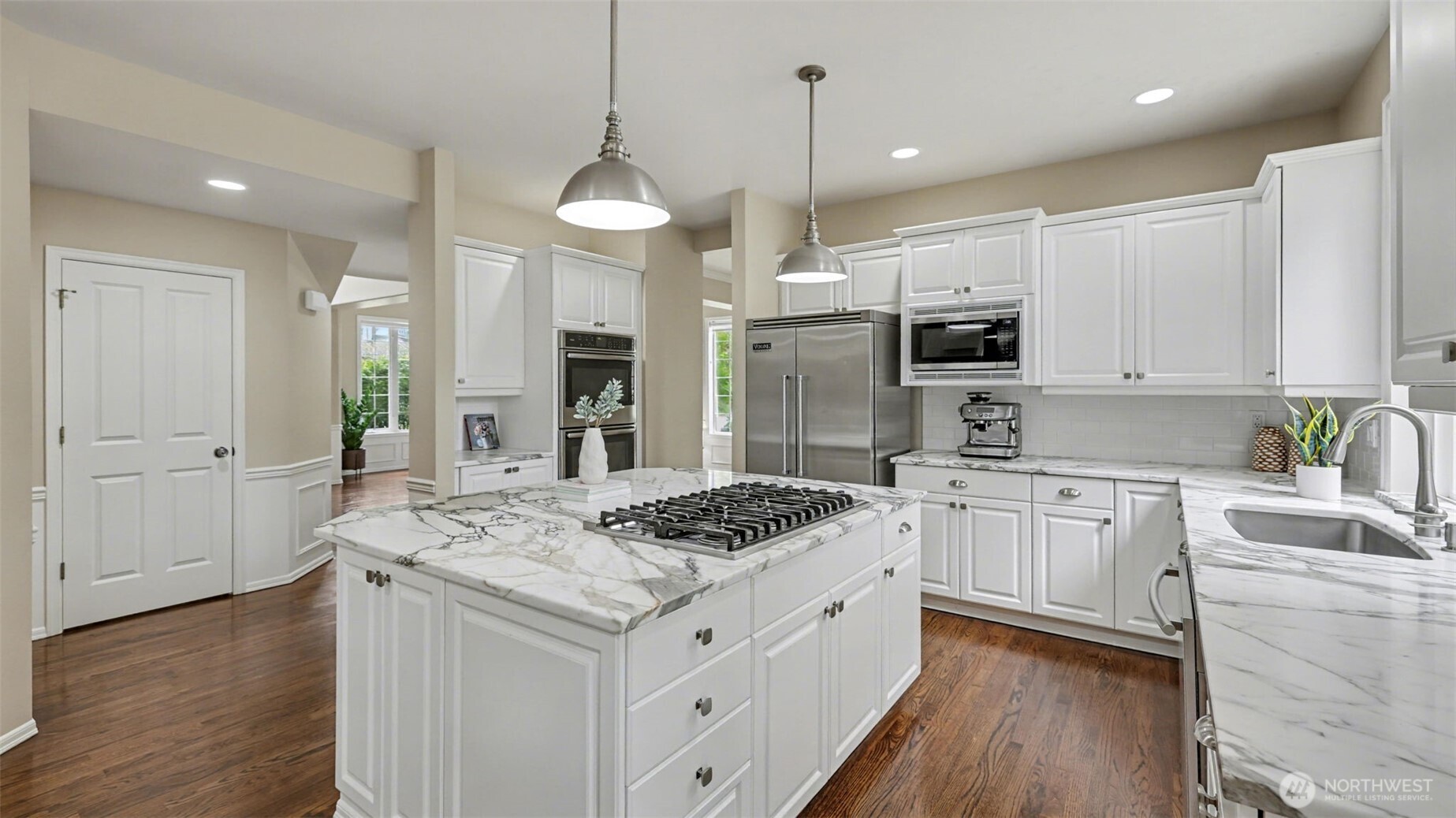24608 SE 2nd Place , Sammamish, WA 98074