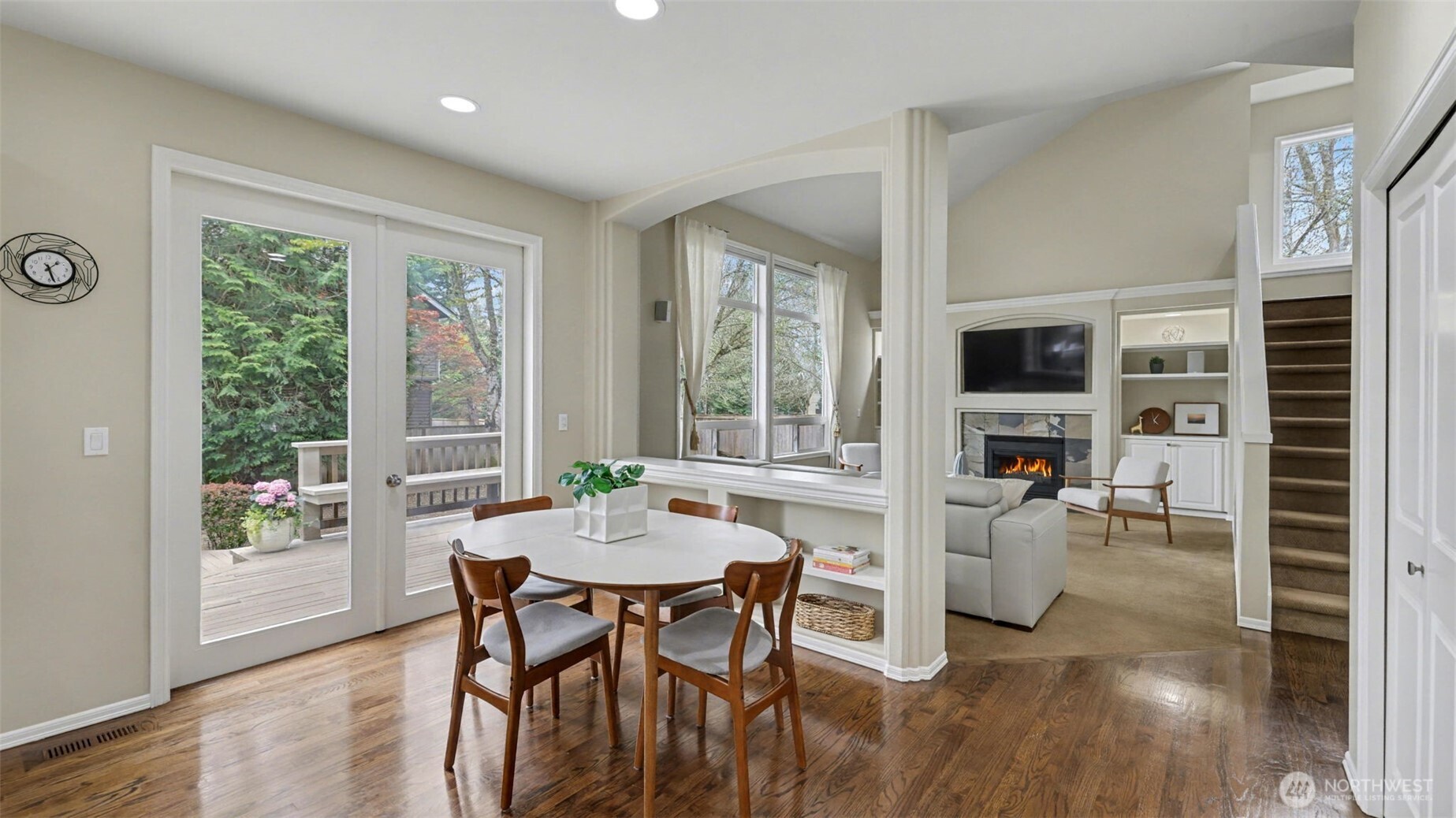 24608 SE 2nd Place , Sammamish, WA 98074