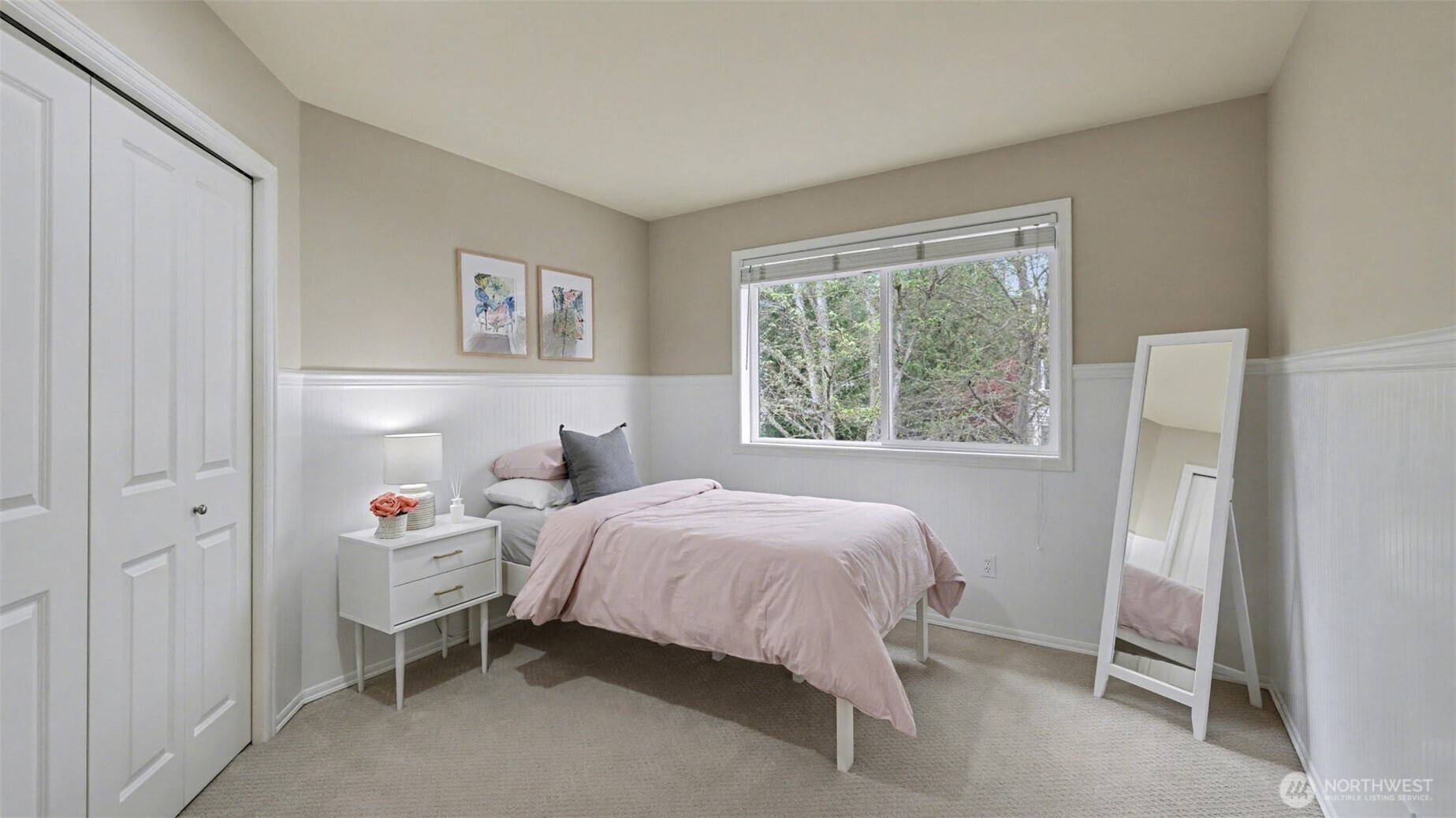 24608 SE 2nd Place , Sammamish, WA 98074