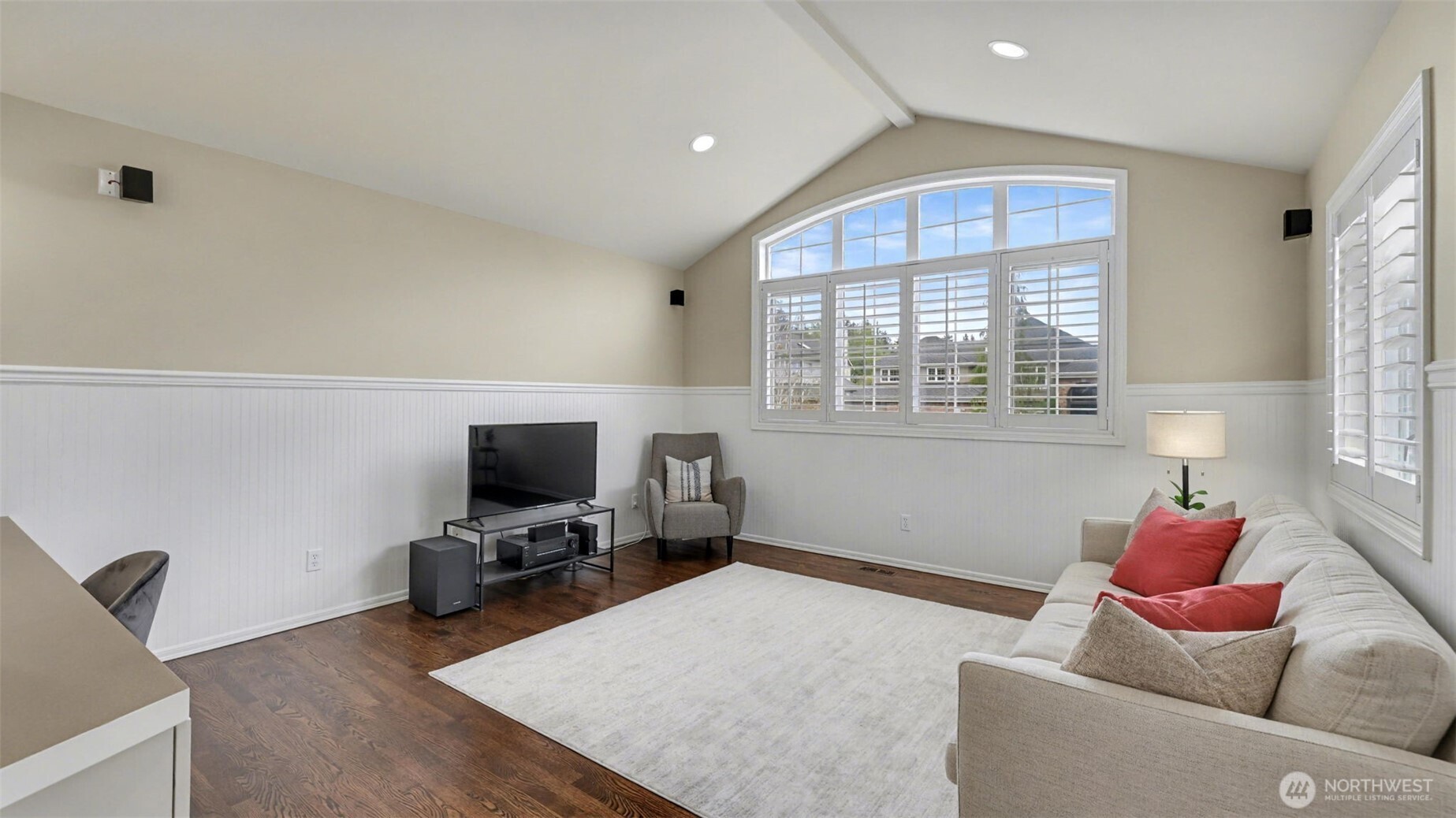 24608 SE 2nd Place , Sammamish, WA 98074