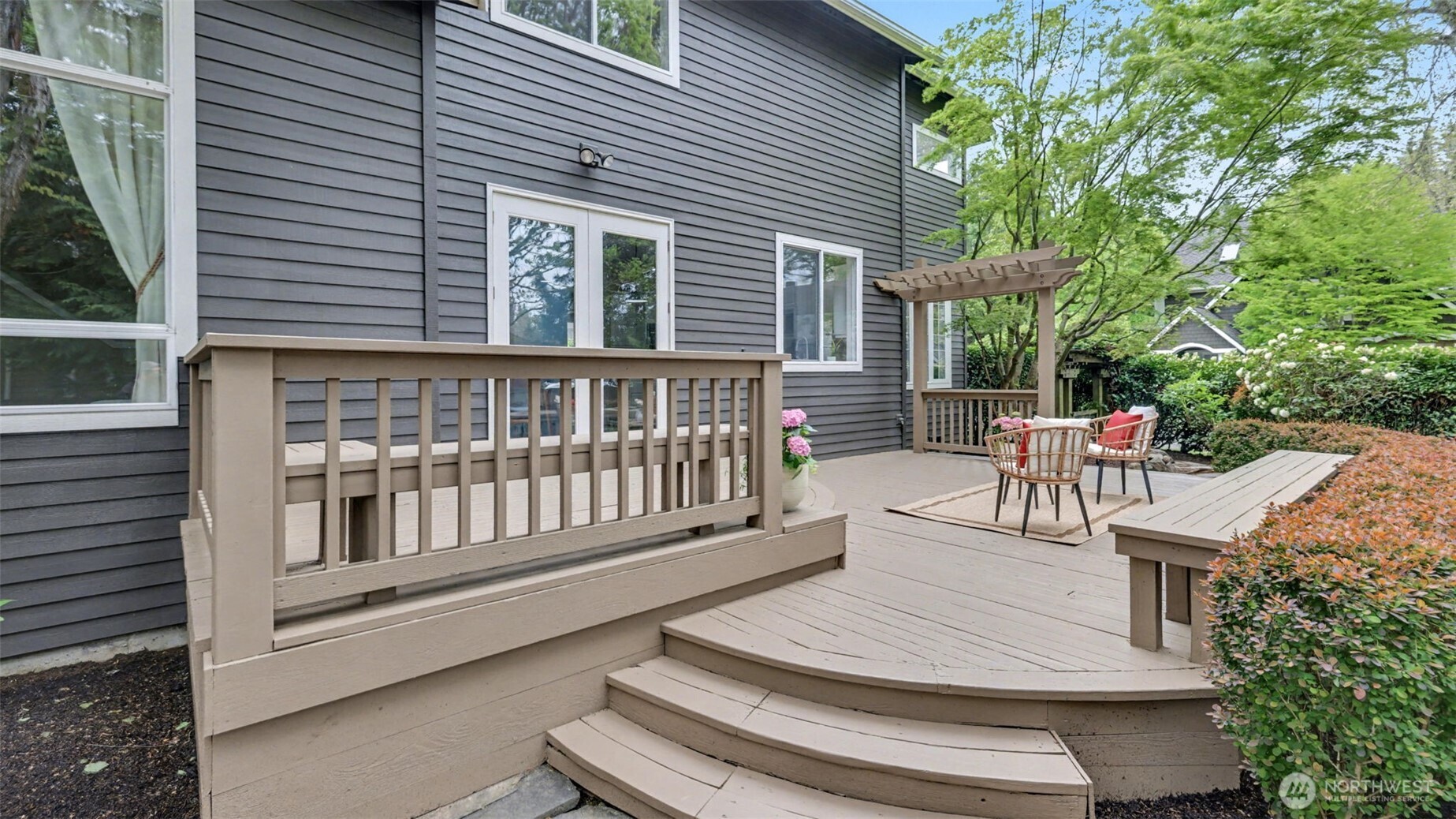 24608 SE 2nd Place , Sammamish, WA 98074