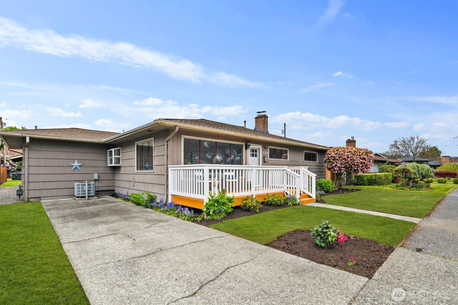 720 Wood Avenue , Sumner, WA 98390