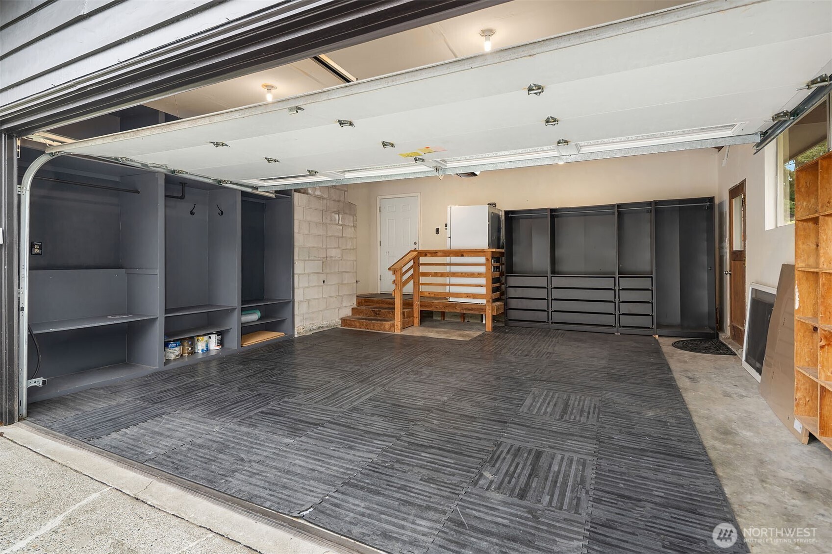 15238 NE 3rd Place , Bellevue, WA 98007