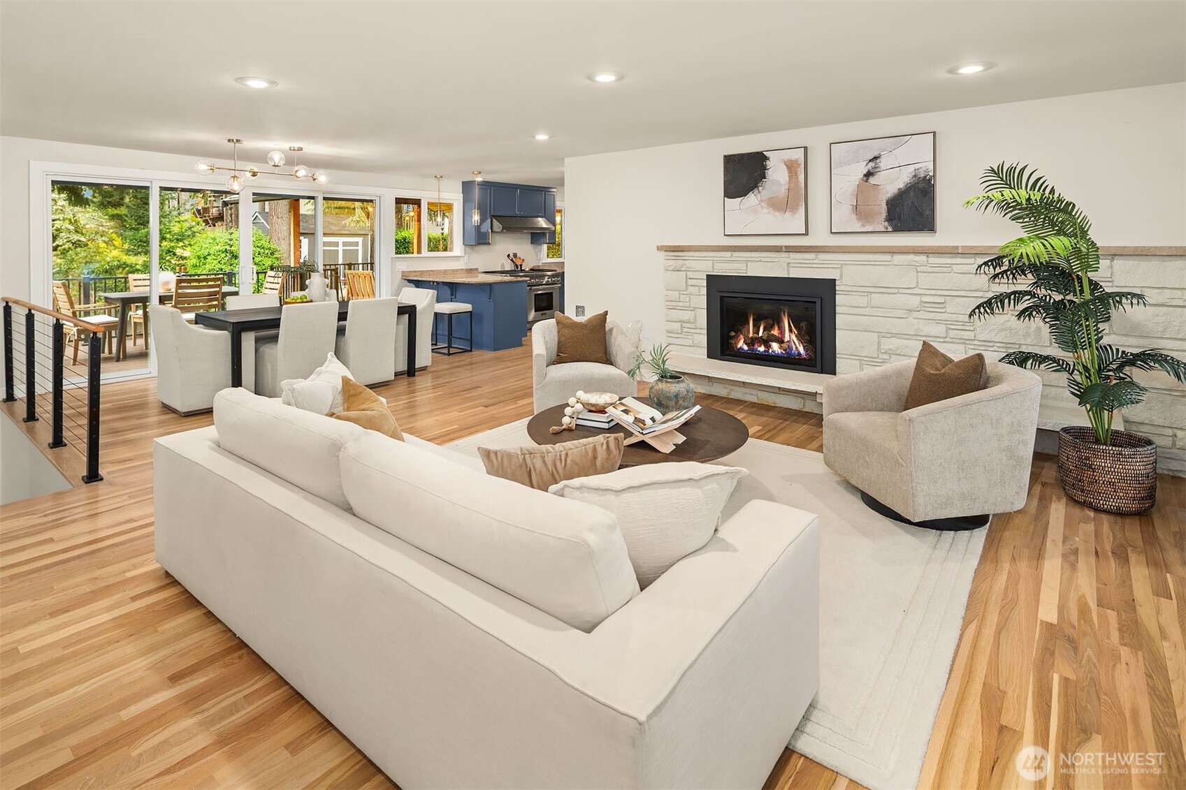 15238 NE 3rd Place , Bellevue, WA 98007