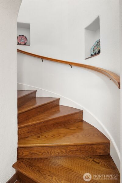 1108 39th Avenue E, Seattle, WA 98112 - Photo 19
