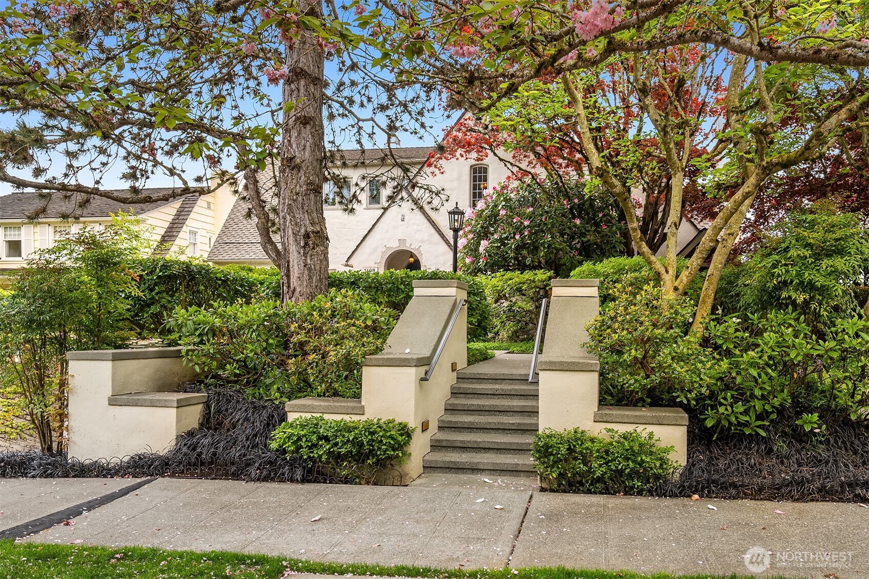 1108 39th Avenue E, Seattle, WA 98112