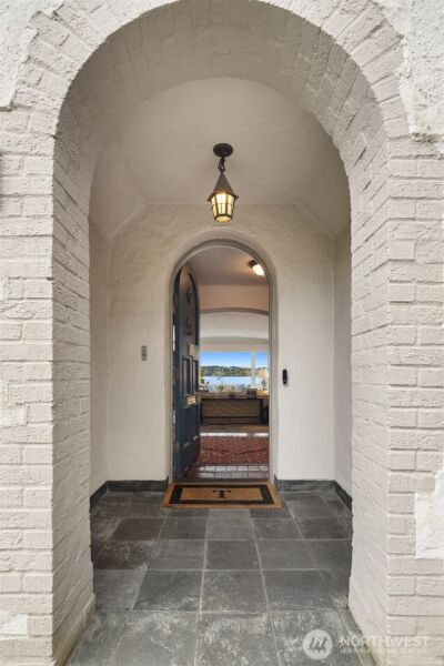 1108 39th Avenue E, Seattle, WA 98112 - Photo 5