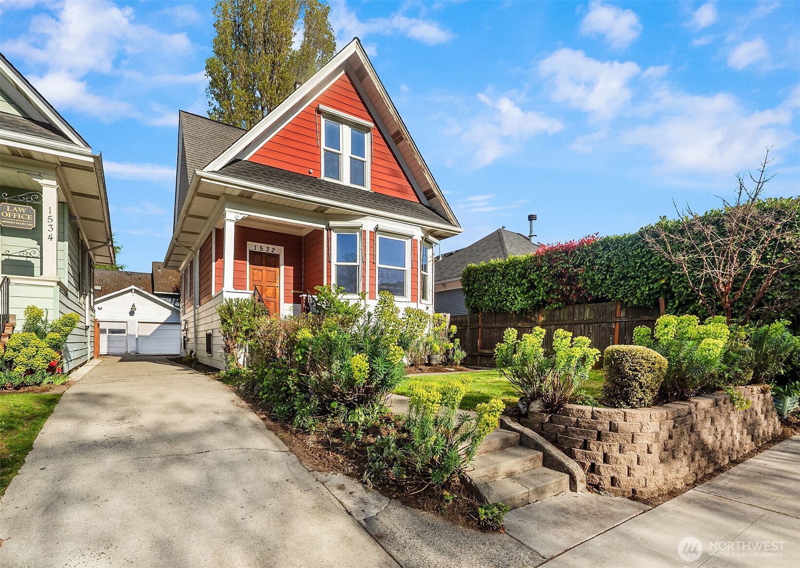 1532 23rd Avenue , Seattle, WA 98122