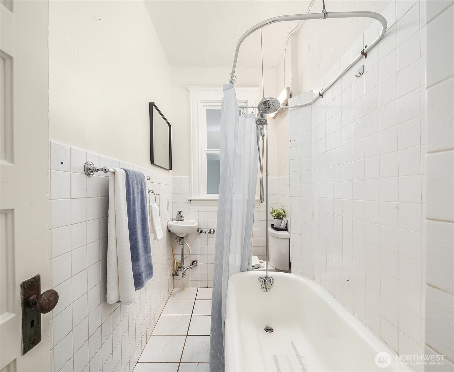 1532 23rd Avenue , Seattle, WA 98122