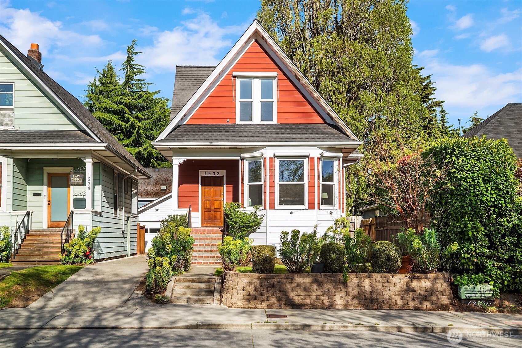 1532 23rd Avenue , Seattle, WA 98122