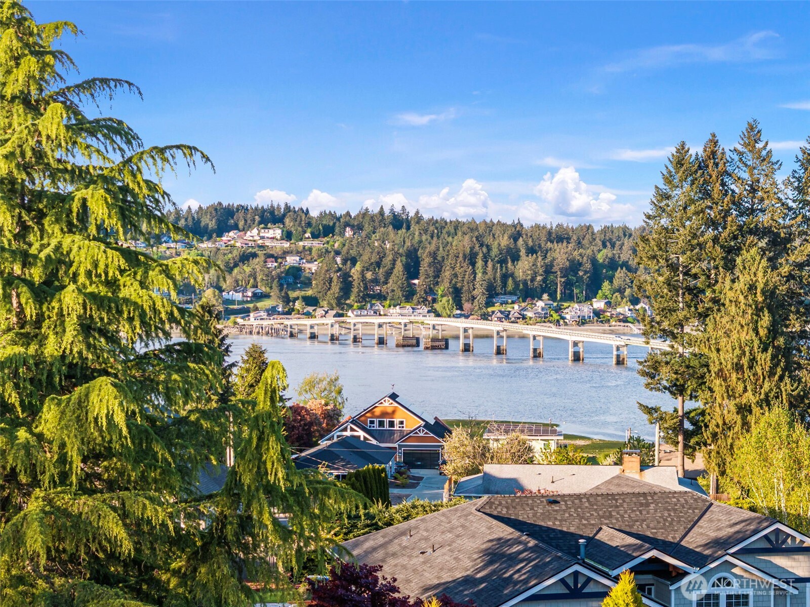 218 Bella Vista Drive , Fox Island, WA 98333