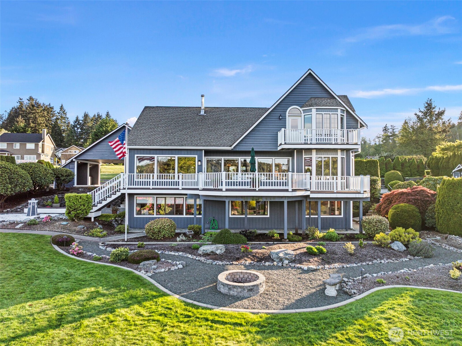 218 Bella Vista Drive , Fox Island, WA 98333