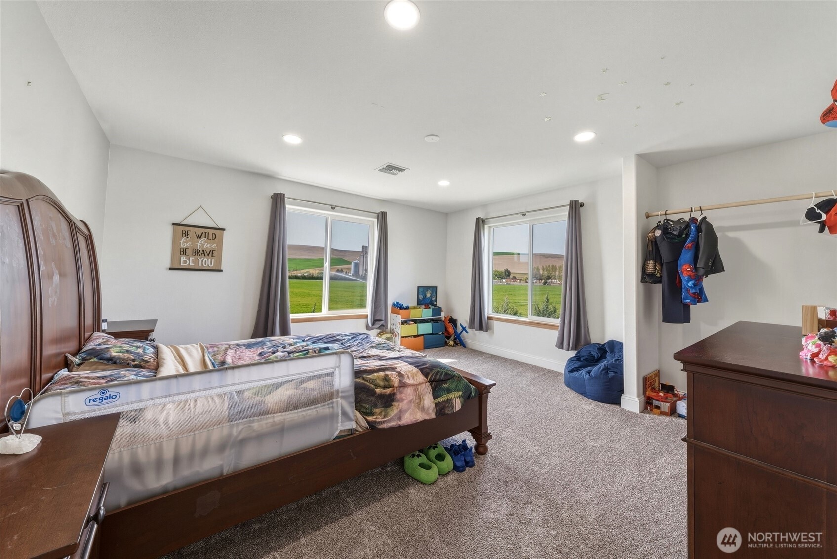 101 Gallaher Road , Dayton, WA 99328