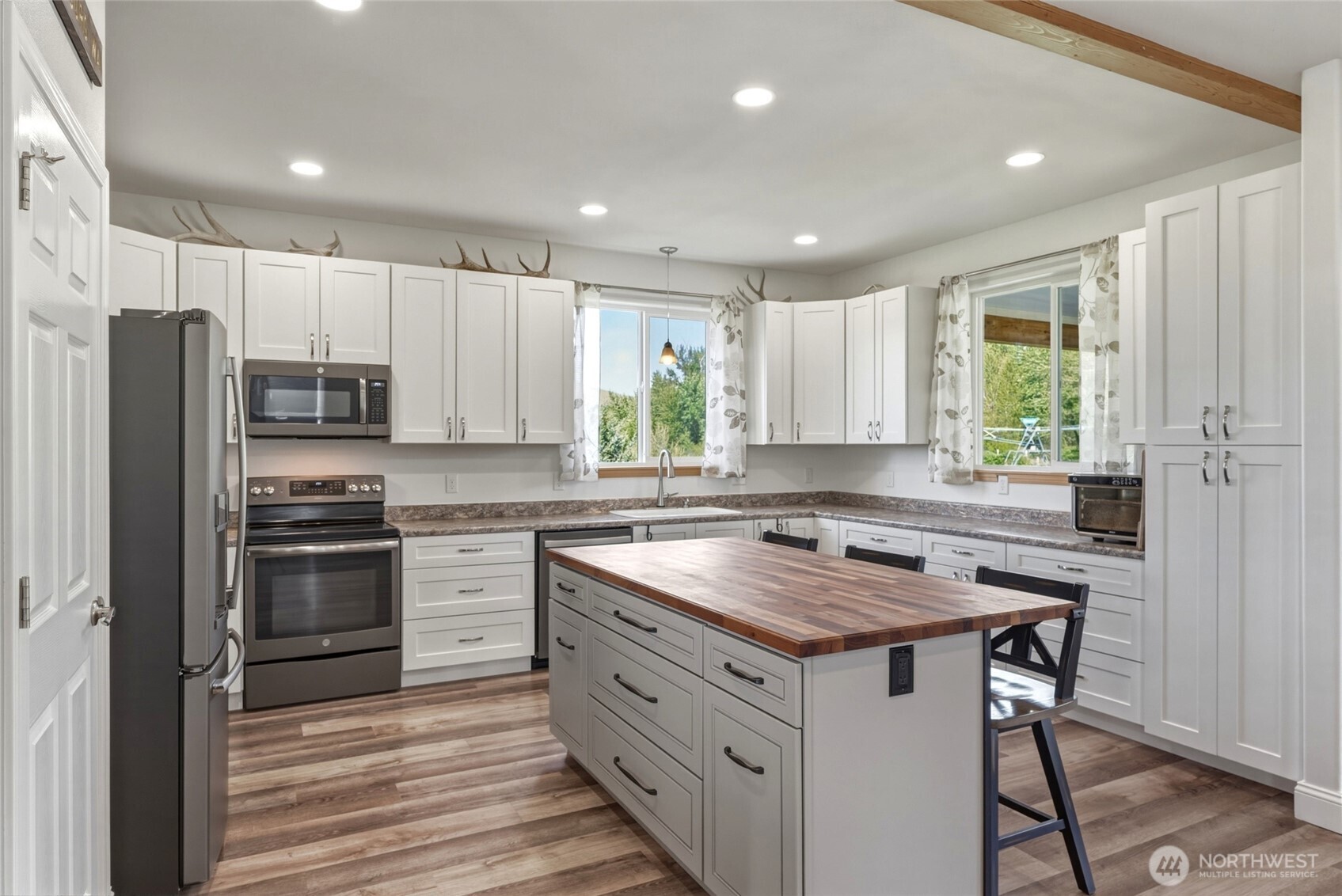 101 Gallaher Road , Dayton, WA 99328