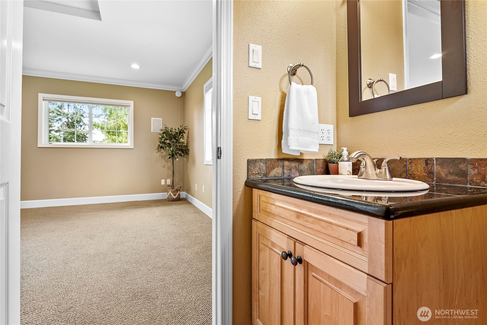 1943 Lake Crest Drive , Bellingham, WA 98229