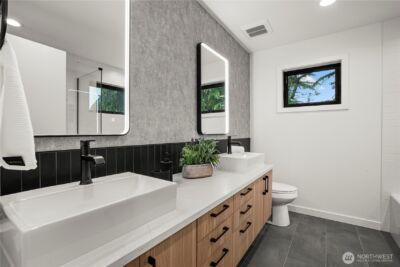13022 Corliss Avenue N, Seattle, WA 98133 - Photo 32