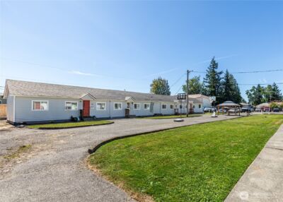 2054 Roosevelt Avenue , Enumclaw, WA 98022 - Photo 2