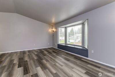 22204 Cedarview Drive E, Bonney Lake, WA 98391 - Photo 13