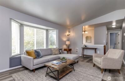 22204 Cedarview Drive E, Bonney Lake, WA 98391 - Photo 2