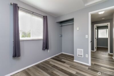 22204 Cedarview Drive E, Bonney Lake, WA 98391 - Photo 8
