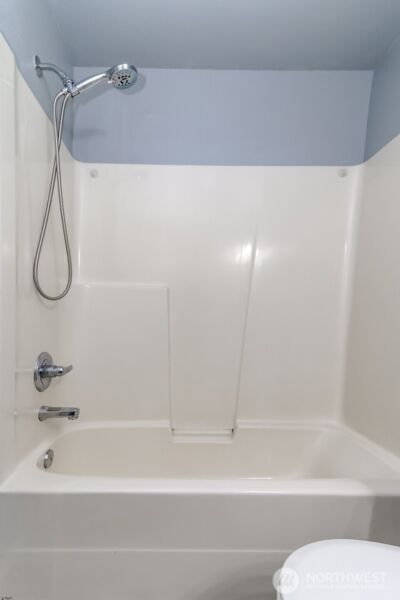 22204 Cedarview Drive E, Bonney Lake, WA 98391 - Photo 10