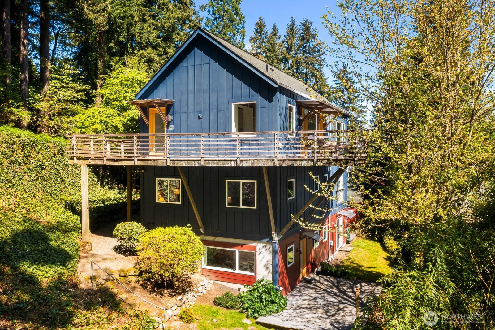 15504 SE 18th Street , Bellevue, WA 98007