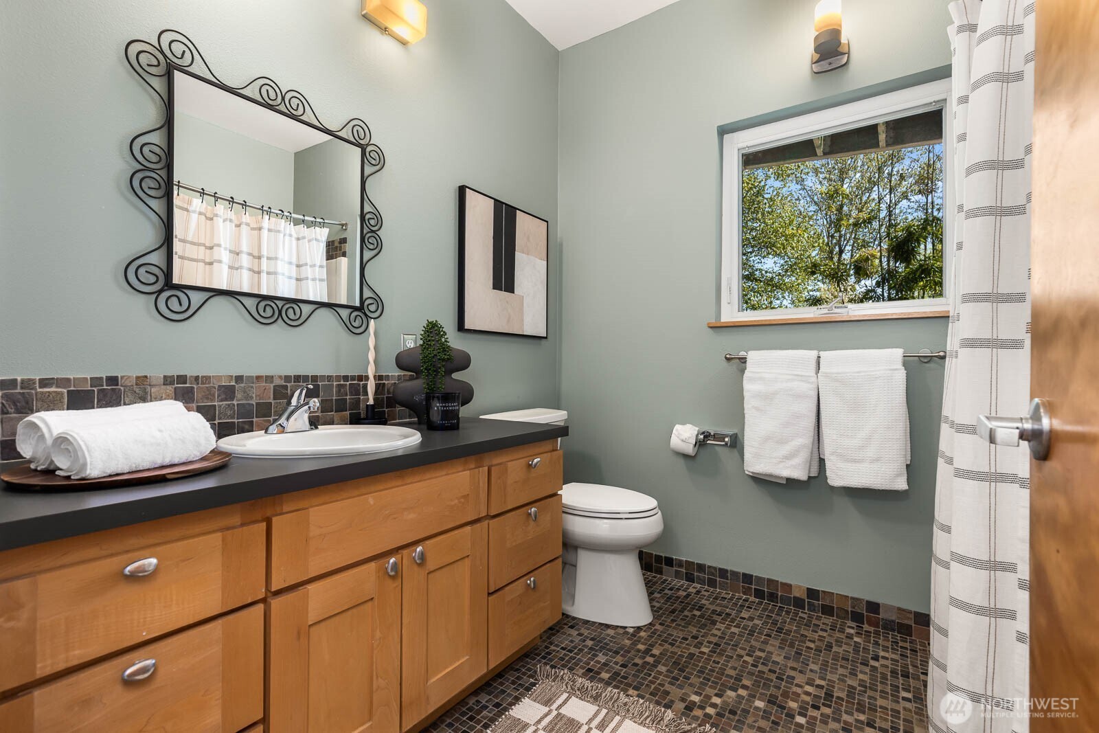 15504 SE 18th Street , Bellevue, WA 98007