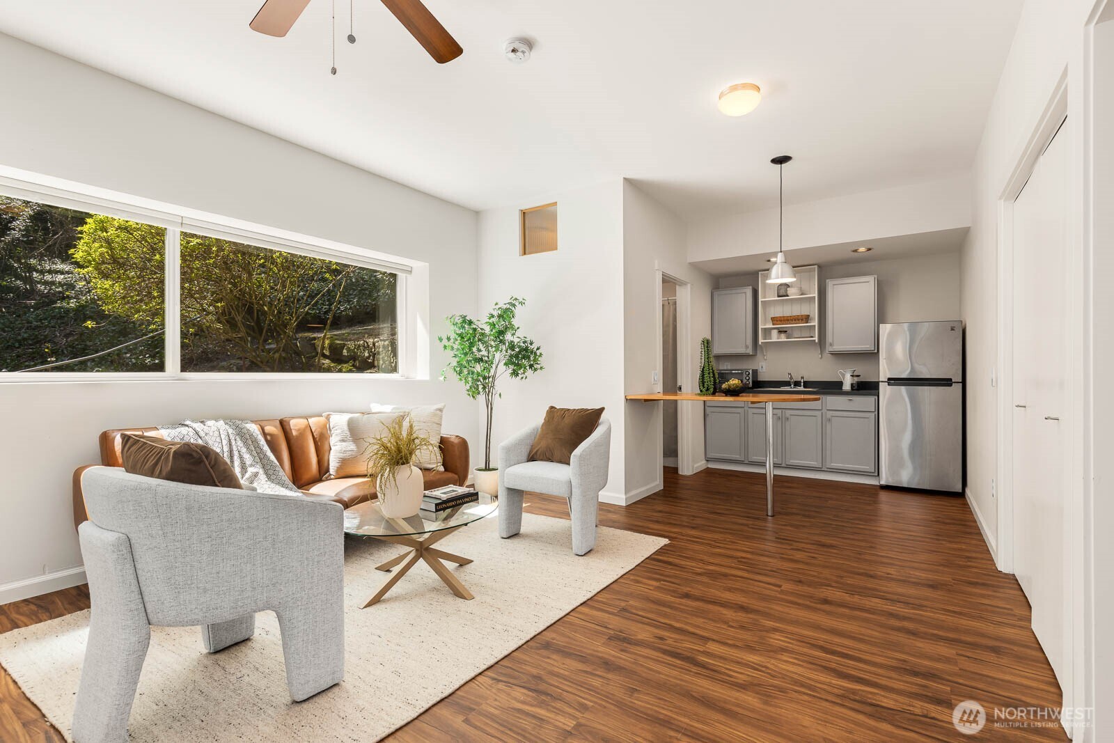 15504 SE 18th Street , Bellevue, WA 98007