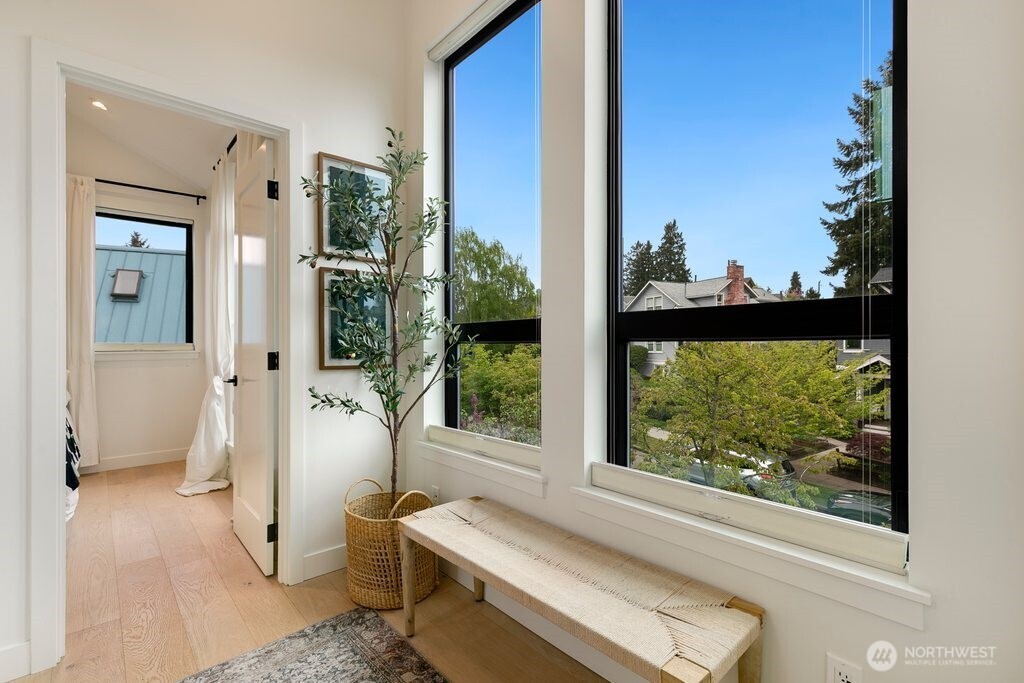 7421 Bagley Avenue N, Seattle, WA 98103