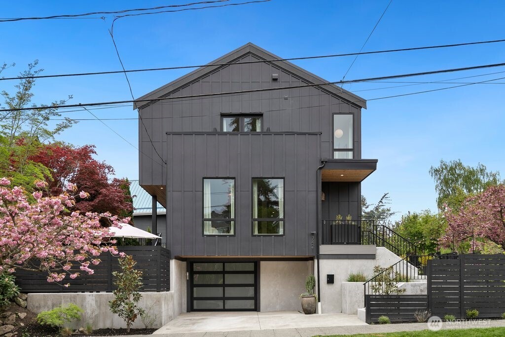 7421 Bagley Avenue N, Seattle, WA 98103