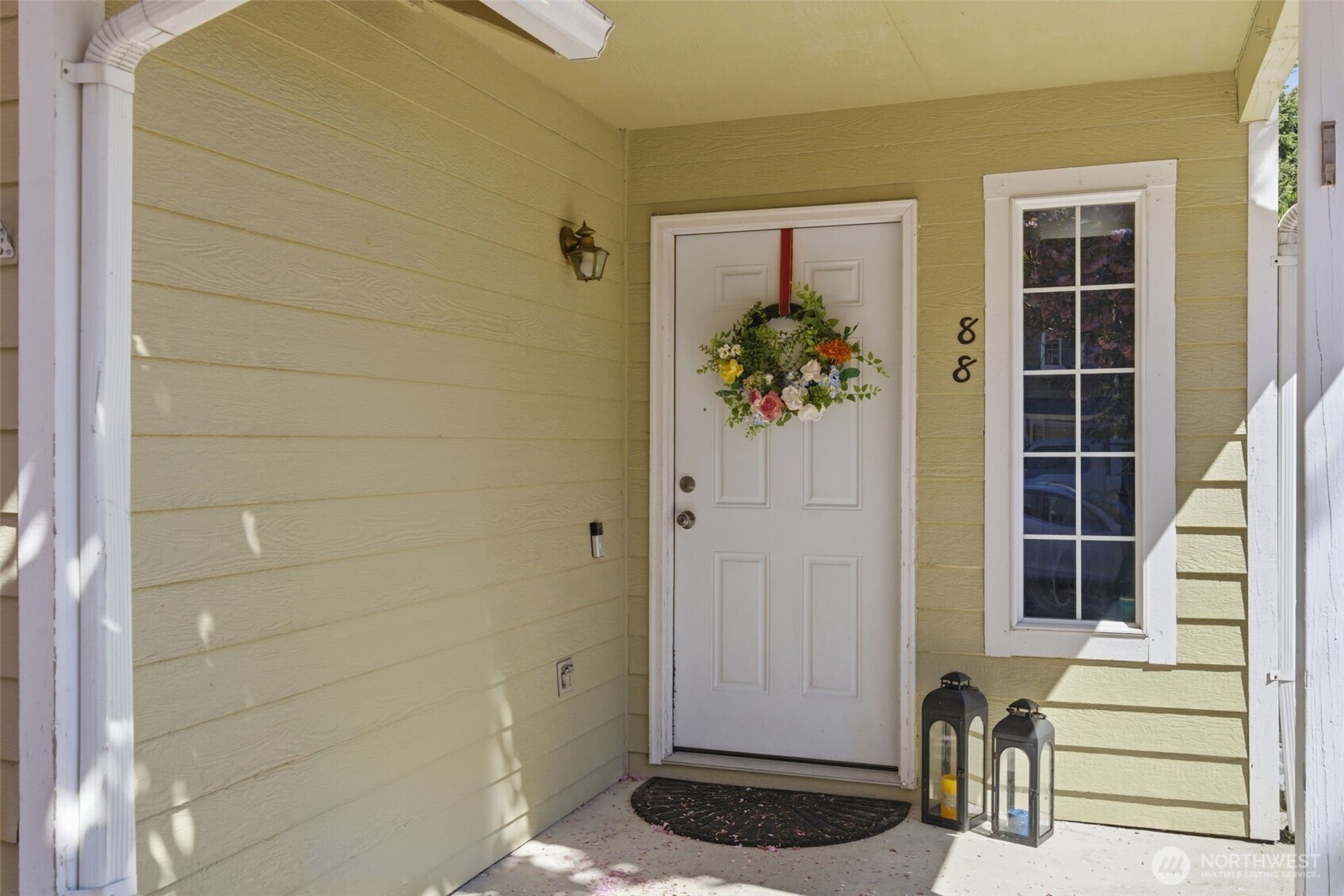 88 NW Lopez Lane , Bremerton, WA 98311
