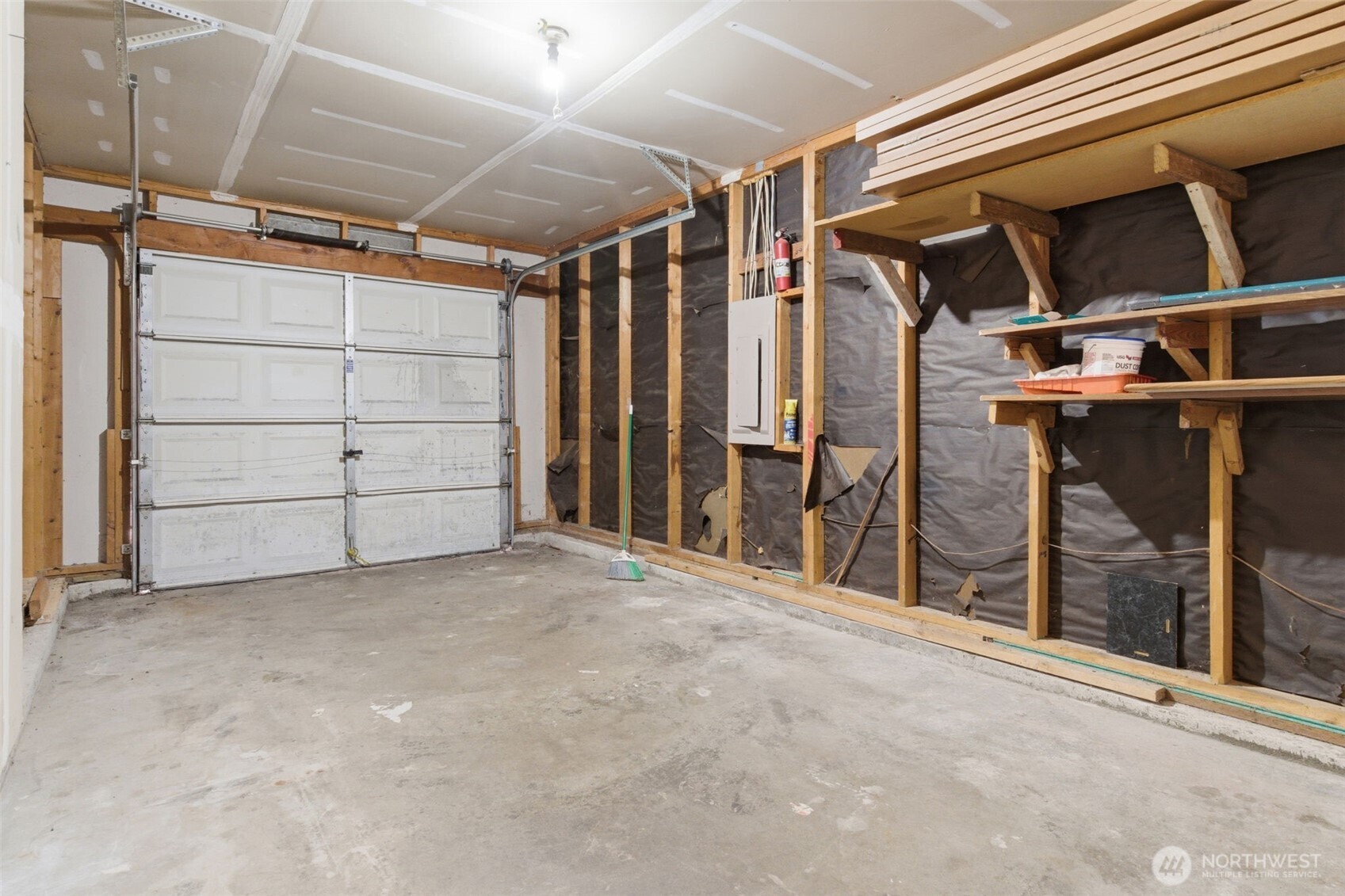 88 NW Lopez Lane , Bremerton, WA 98311