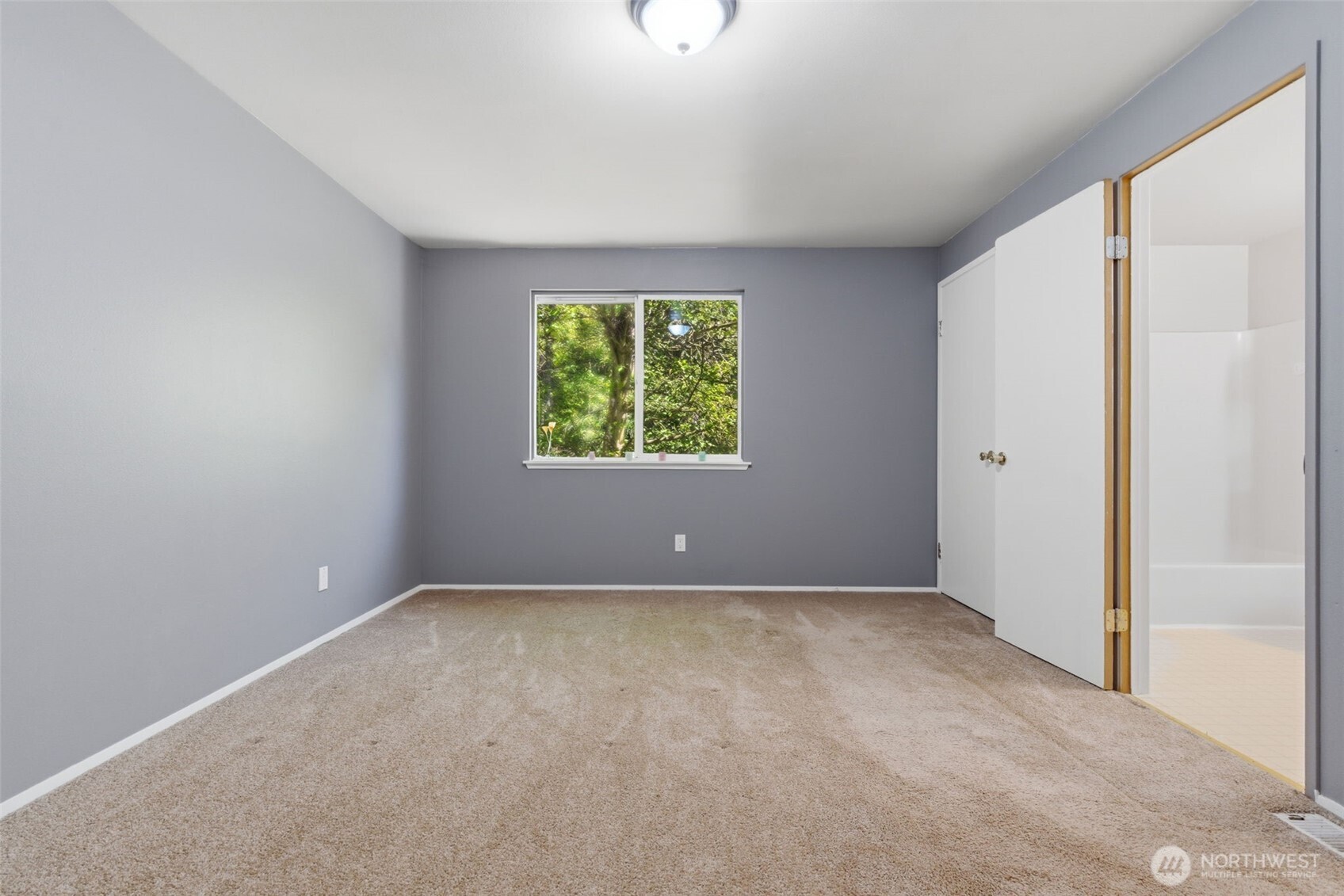 88 NW Lopez Lane , Bremerton, WA 98311