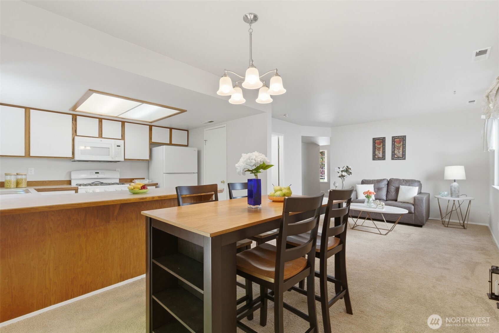 88 NW Lopez Lane , Bremerton, WA 98311