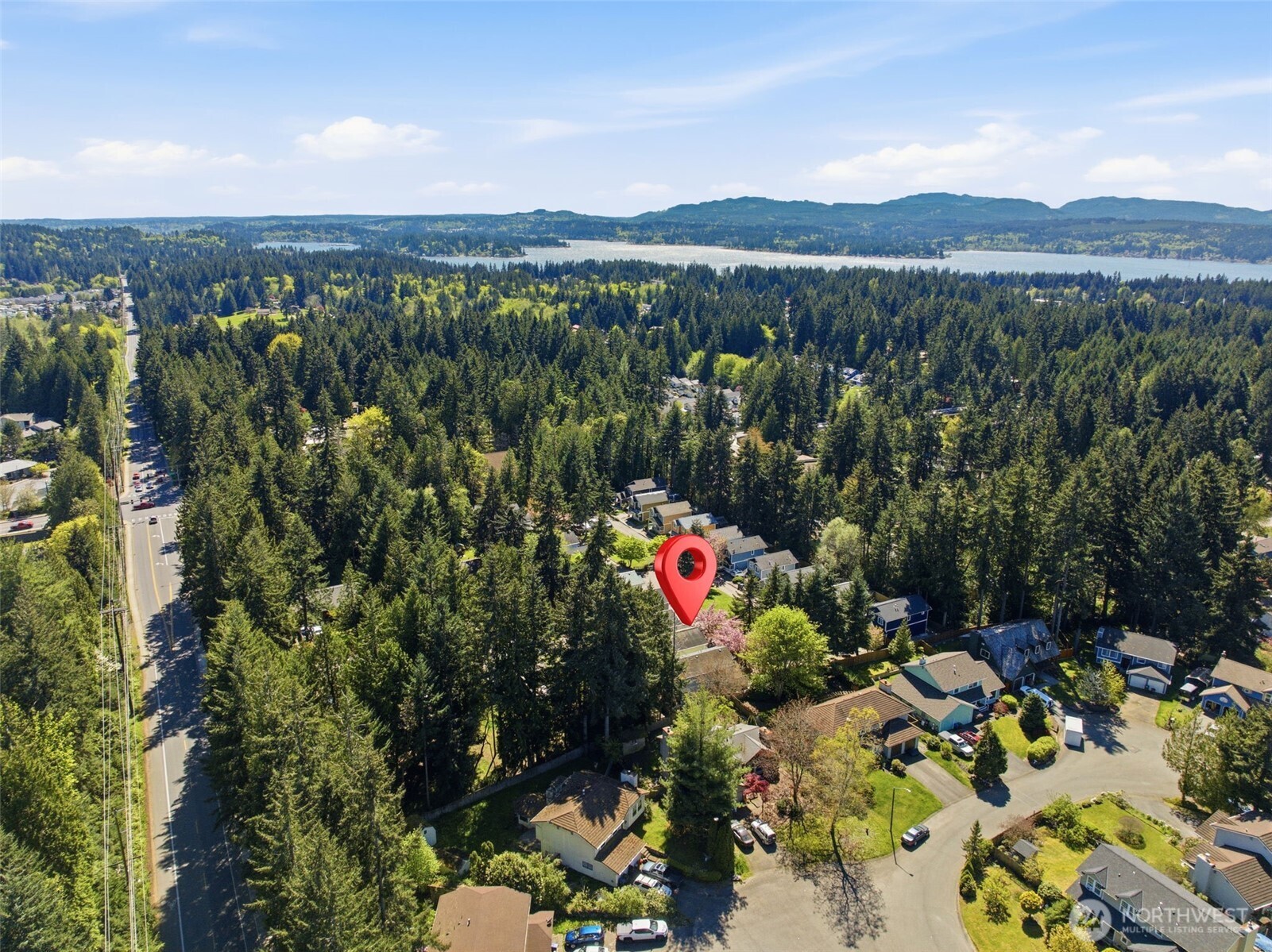 88 NW Lopez Lane , Bremerton, WA 98311