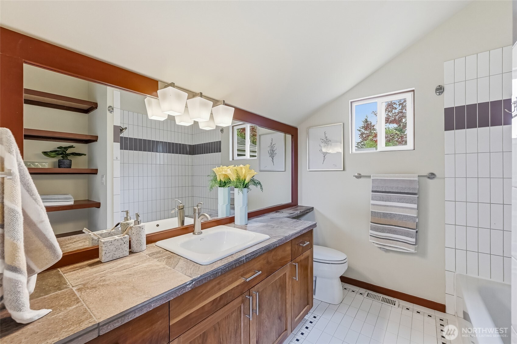 613 Bellevue Way SE, Bellevue, WA 98004