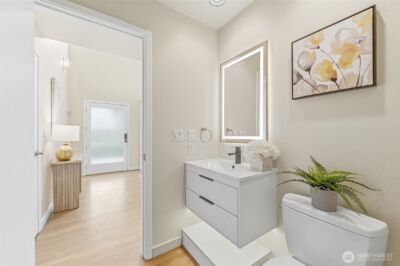 613 Bellevue Way SE, Bellevue, WA 98004 - Photo 22